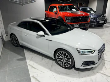 Audi  A5  40 TFSI  2017  Automatic  141٬000 Km  4 Cylinder  All Wheel Drive (AWD)  Sedan  White