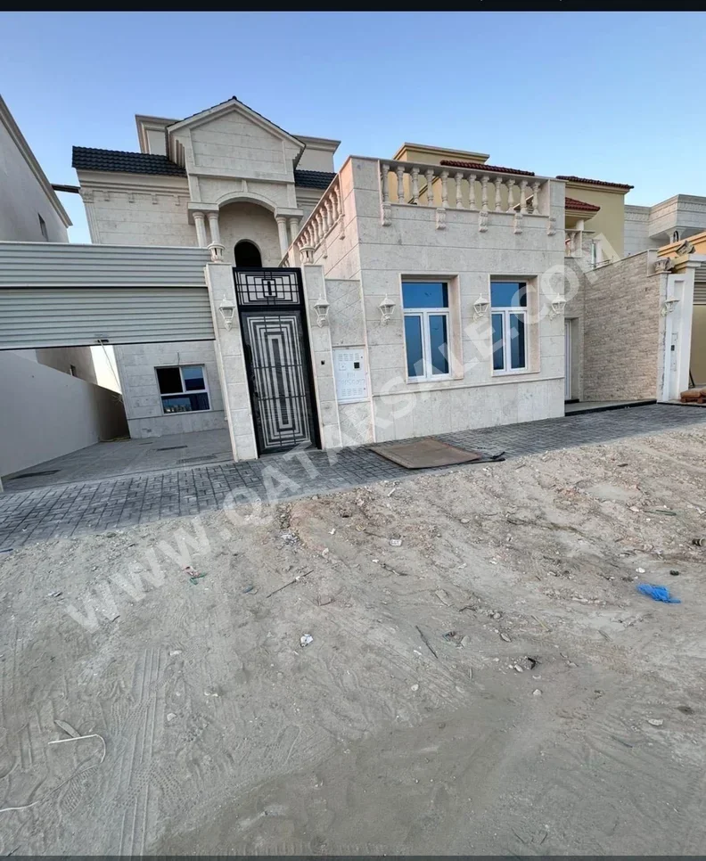 Family Residential  - Not Furnished  - Al Daayen  - Umm Qarn  - 8 Bedrooms