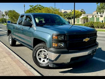 Chevrolet  Silverado  2014  Automatic  73,000 Km  6 Cylinder  Rear Wheel Drive (RWD)  Pick Up  Light Green