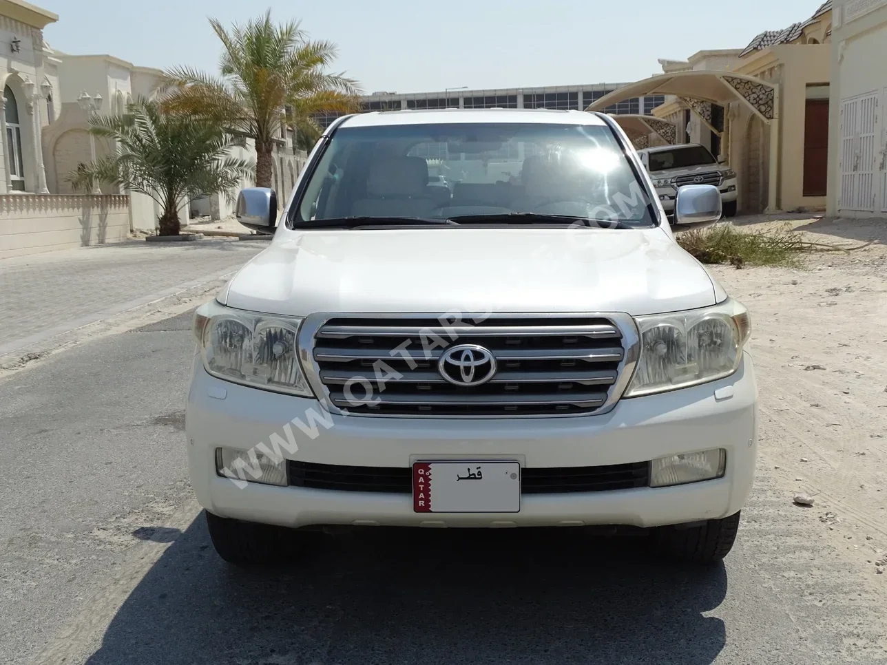 Toyota  Land Cruiser  VXR  2008  Automatic  390,000 Km  8 Cylinder  Four Wheel Drive (4WD)  SUV  White