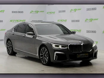 BMW  7-Series  740 Li M  2021  Automatic  100,000 Km  6 Cylinder  Rear Wheel Drive (RWD)  Sedan  Gray