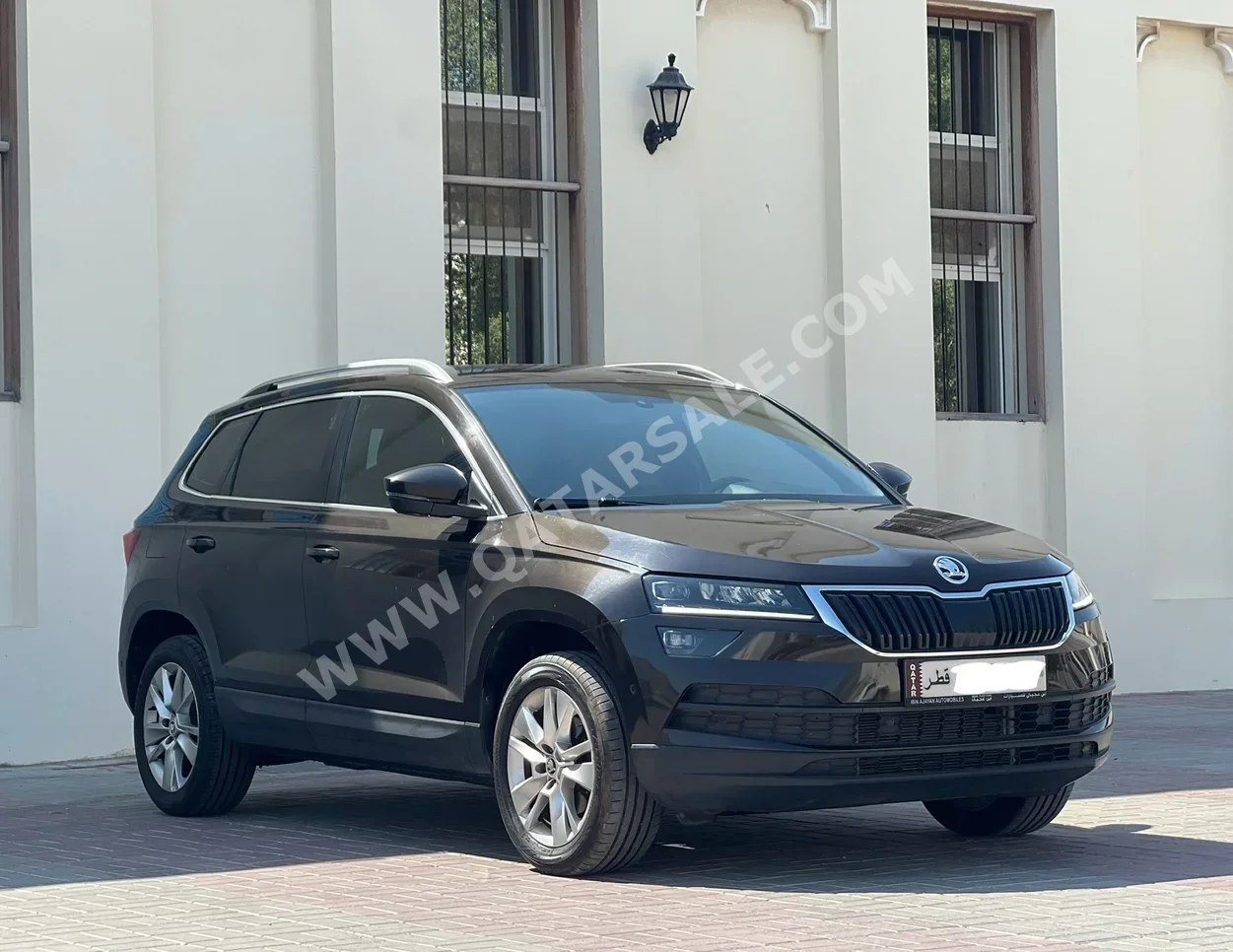 Skoda  Karoq  2021  Automatic  43,000 Km  4 Cylinder  All Wheel Drive (AWD)  SUV  Black  With Warranty