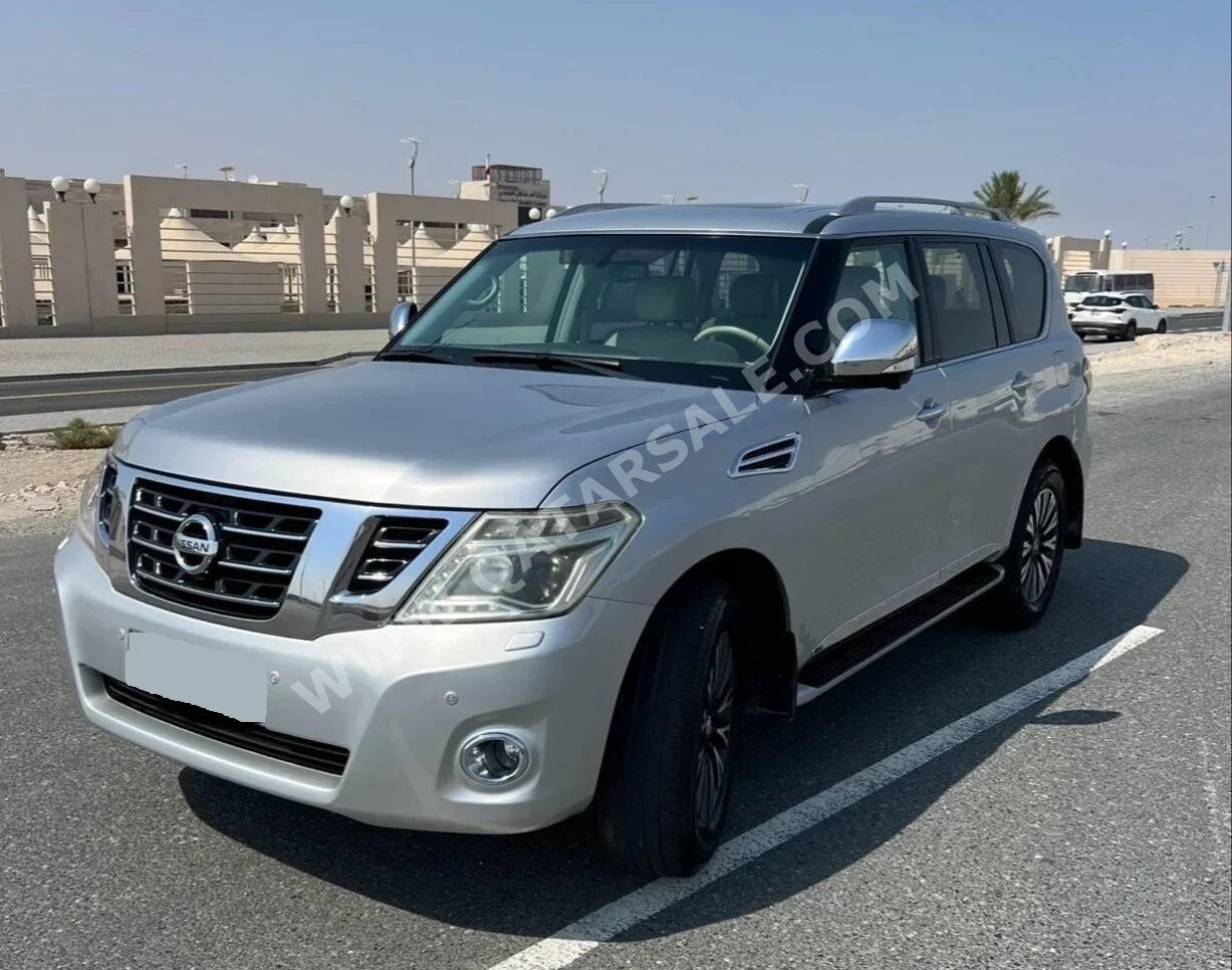 Nissan  Patrol  Platinum  2017  Automatic  189,000 Km  6 Cylinder  Four Wheel Drive (4WD)  SUV  Silver