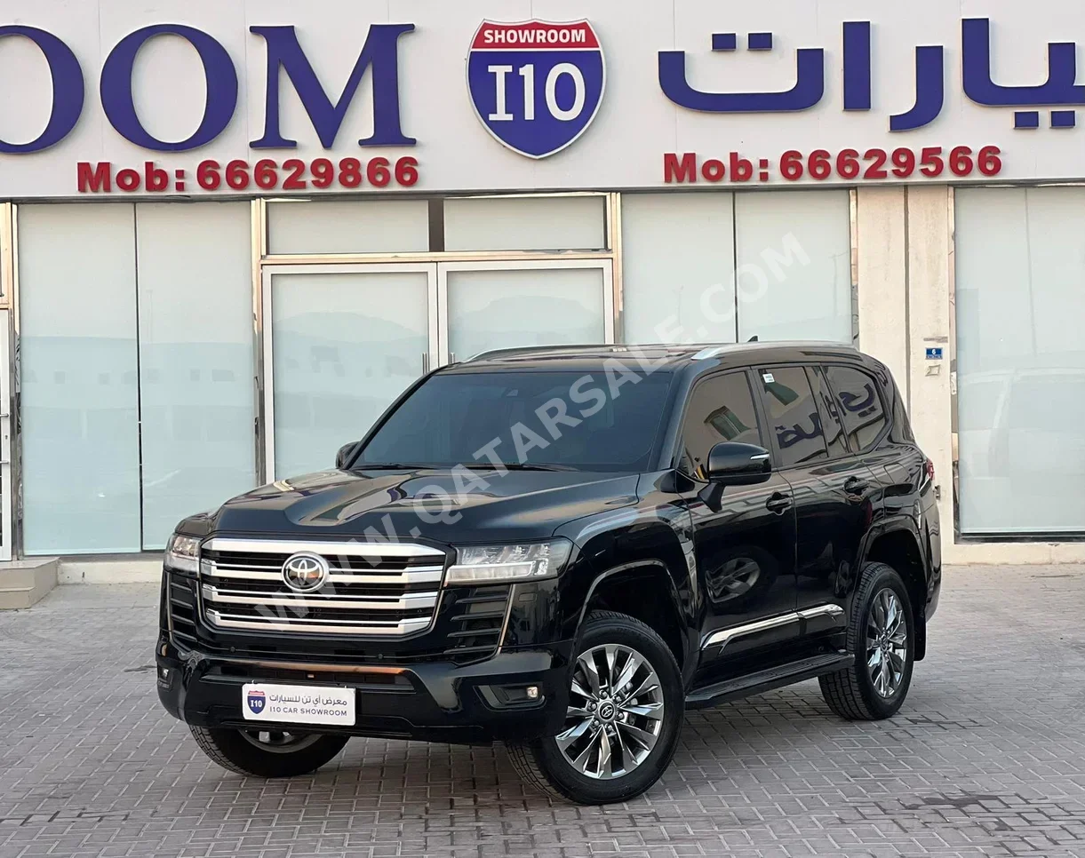 Toyota  Land Cruiser  GXR Twin Turbo  2023  Automatic  40,000 Km  6 Cylinder  Four Wheel Drive (4WD)  SUV  Black  With Warranty