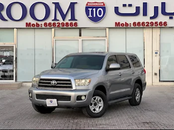 Toyota  Sequoia  SR5  2011  Automatic  228,000 Km  8 Cylinder  Four Wheel Drive (4WD)  SUV  Gray