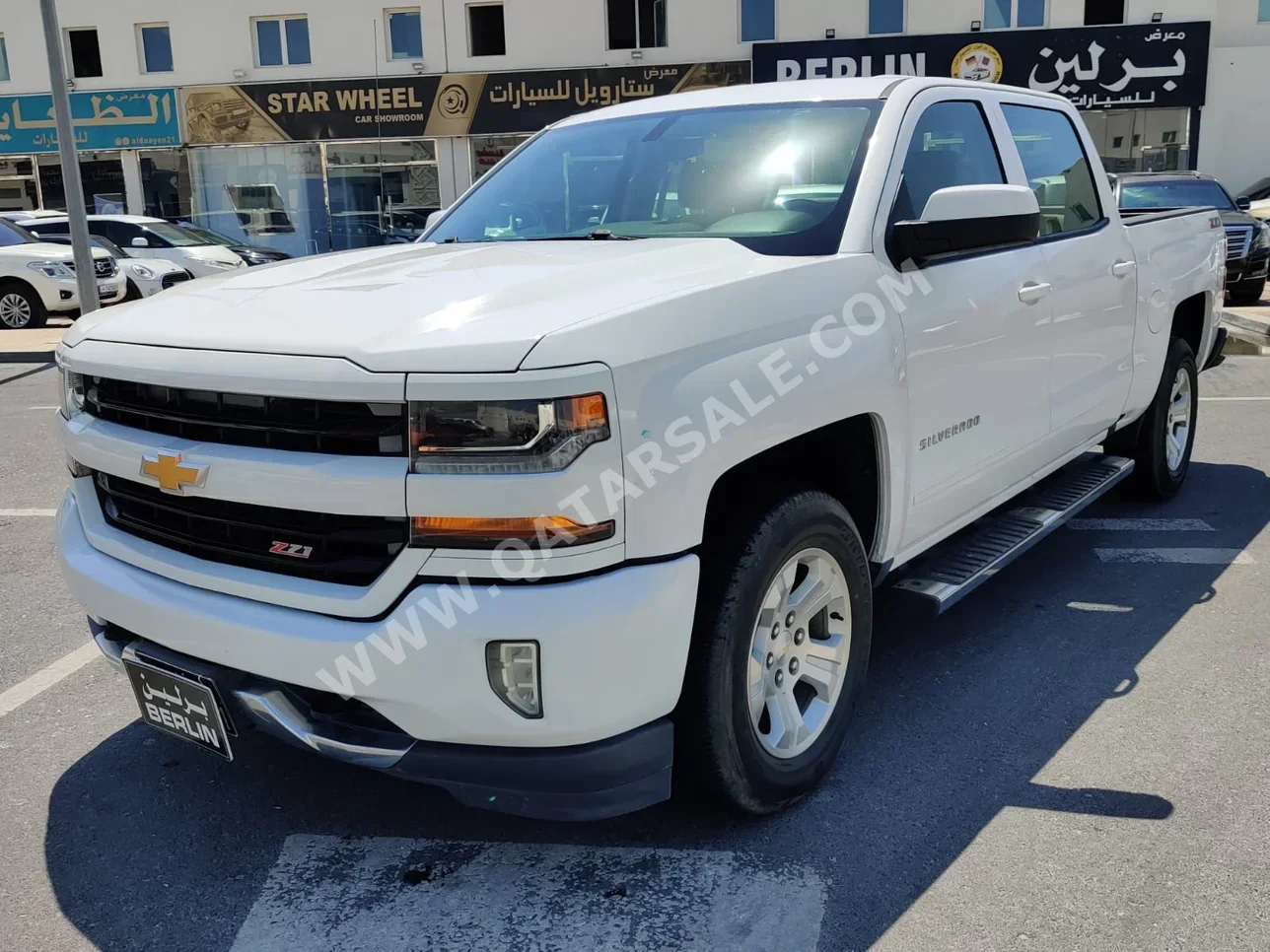 Chevrolet  Silverado  LT  2017  Automatic  108,000 Km  8 Cylinder  Four Wheel Drive (4WD)  Pick Up  White