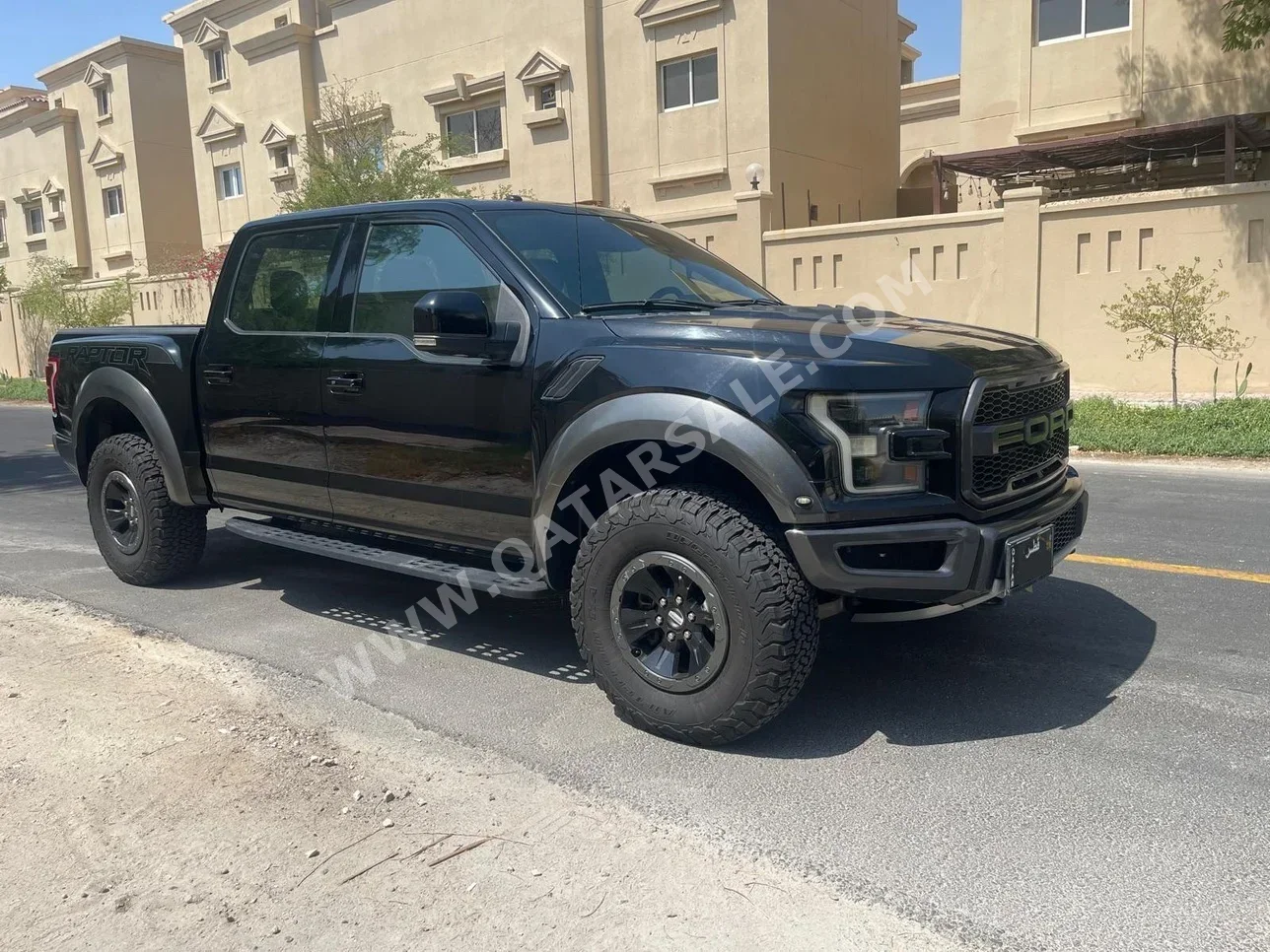 Ford  Raptor  2017  Automatic  340,000 Km  6 Cylinder  Four Wheel Drive (4WD)  Pick Up  Black