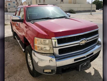 Chevrolet  Silverado  2500 HD  2010  Automatic  200,000 Km  8 Cylinder  Four Wheel Drive (4WD)  Pick Up  Red