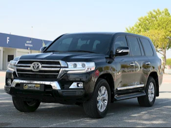 Toyota  Land Cruiser  GXR  2020  Automatic  100,000 Km  8 Cylinder  Four Wheel Drive (4WD)  SUV  Black