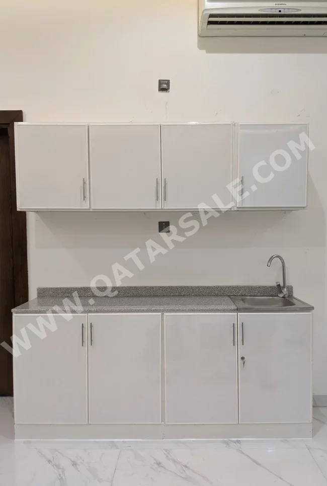 أدراج وخزائن المطبخ - أبيض  - قطر