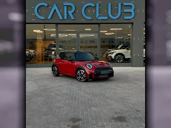 Mini  Cooper  JCW  2022  Automatic  11٬000 Km  4 Cylinder  Front Wheel Drive (FWD)  Hatchback  Red