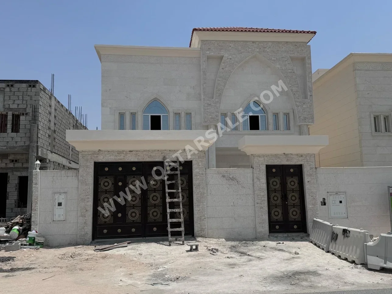 Family Residential  - Not Furnished  - Umm Salal  - 6 Bedrooms