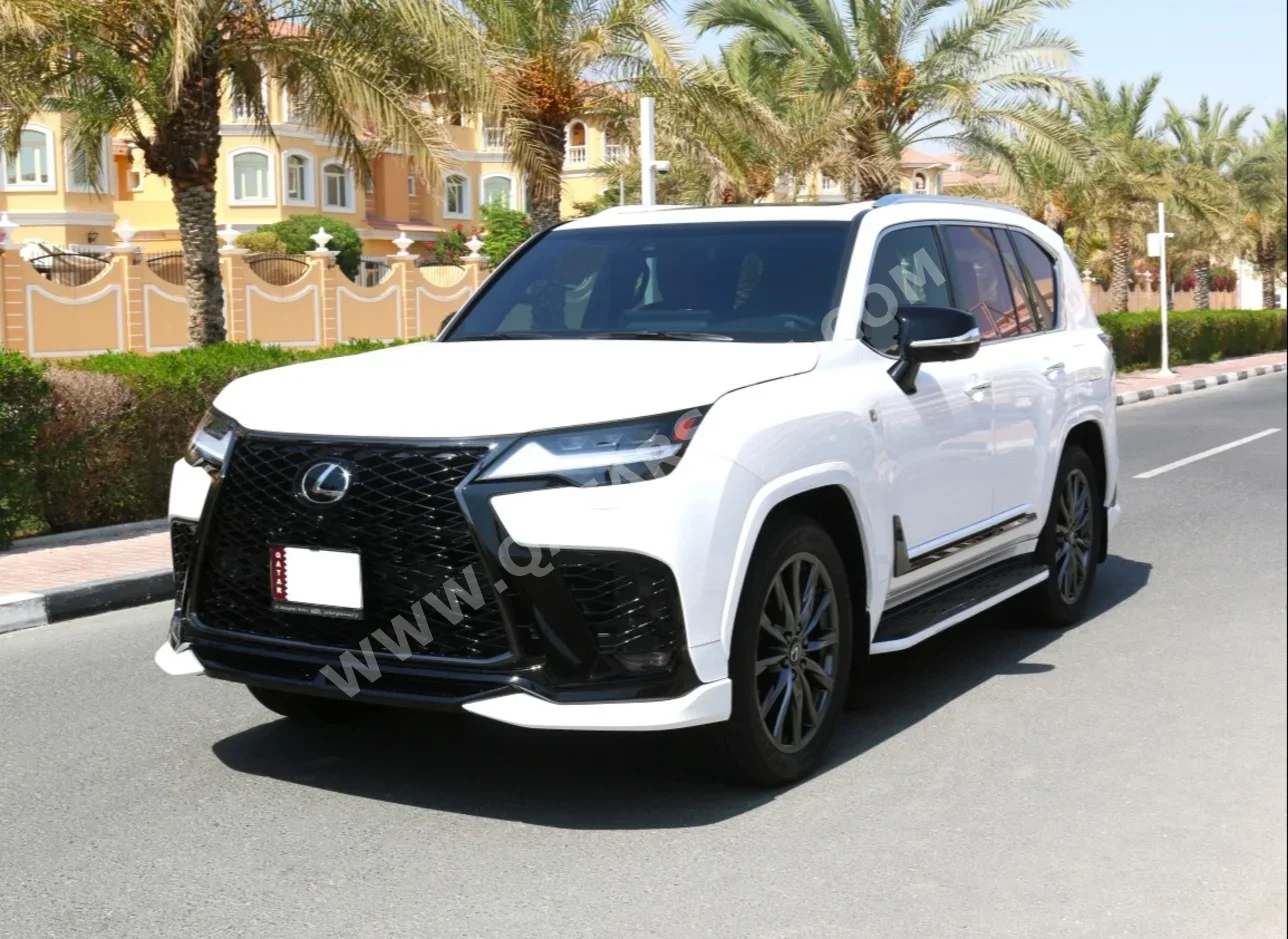 Lexus  LX 600  6 Cylinder  SUV 4x4  White  2024