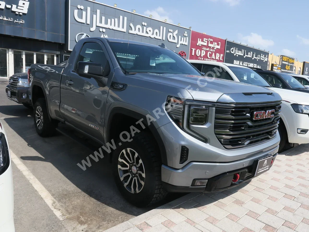 GMC  Sierra  AT4  2023  Automatic  9,000 Km  8 Cylinder  Four Wheel Drive (4WD)  Pick Up  Gray  With Warranty