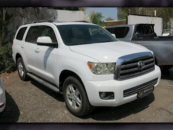 Toyota  Sequoia  SR5  2015  Automatic  227,000 Km  8 Cylinder  Four Wheel Drive (4WD)  SUV  White