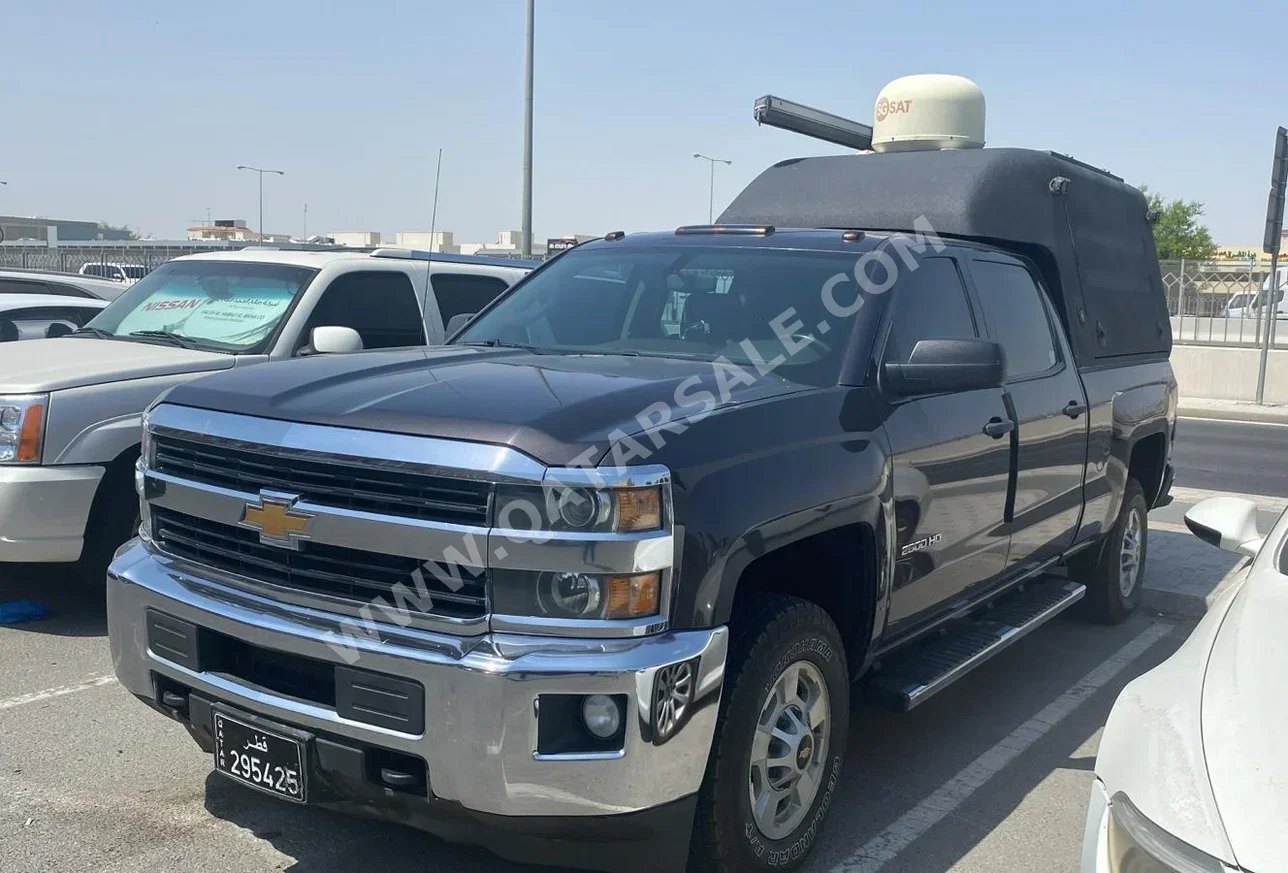 Chevrolet  Silverado  2500 HD  2015  Automatic  161,000 Km  8 Cylinder  Four Wheel Drive (4WD)  Pick Up  Black