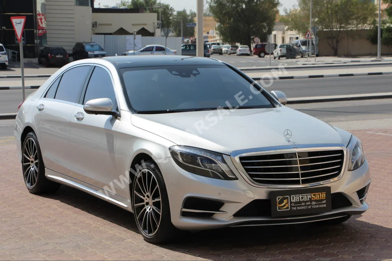 Mercedes-Benz  S-Class  500  2015  Automatic  88,000 Km  8 Cylinder  Rear Wheel Drive (RWD)  Sedan  Silver