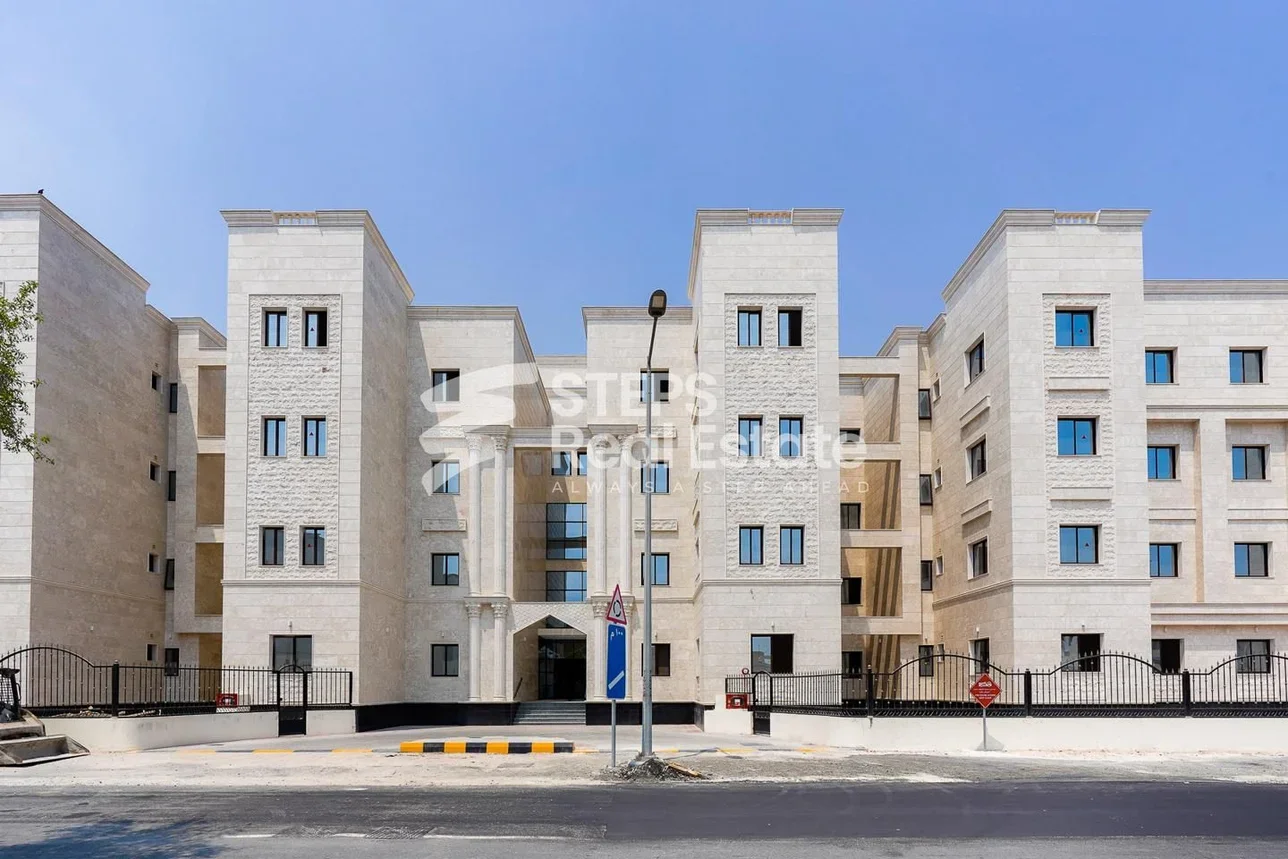 Buildings, Towers & Compounds - Family Residential  - Doha  - Fereej Kulaib