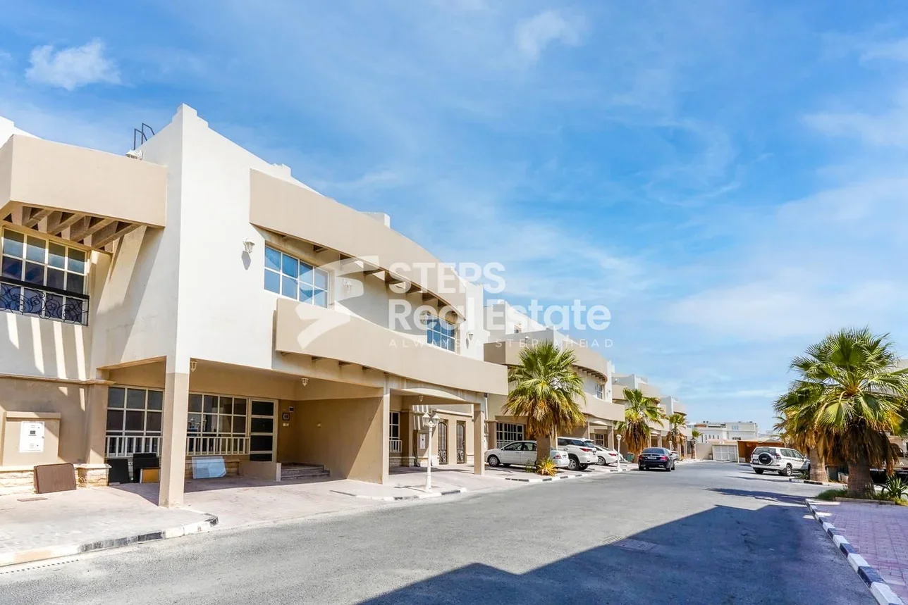 Family Residential  - Not Furnished  - Al Rayyan  - Ain Khaled  - 4 Bedrooms