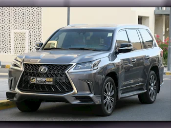 Lexus  LX  570 S  2018  Automatic  140٬000 Km  8 Cylinder  Four Wheel Drive (4WD)  SUV  Gray