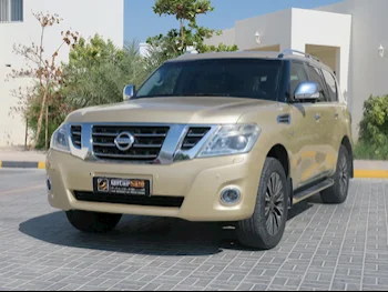 Nissan  Patrol  Platinum  2016  Automatic  263,000 Km  8 Cylinder  Four Wheel Drive (4WD)  SUV  Gold