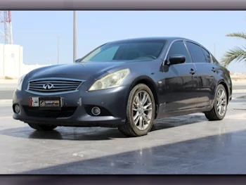 Infiniti  G  25  2013  Automatic  186,000 Km  6 Cylinder  Front Wheel Drive (FWD)  Sedan  Gray