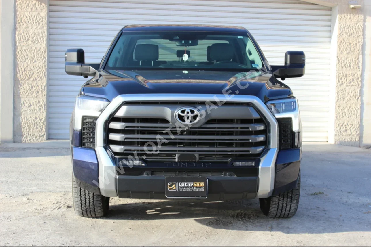 Toyota  Tundra  2022  Automatic  32,000 Km  6 Cylinder  Four Wheel Drive (4WD)  Pick Up  Blue