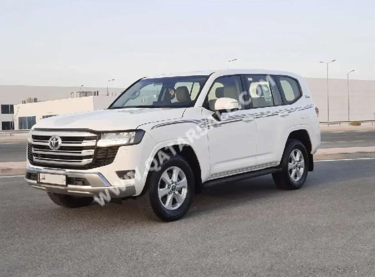 Toyota  Land Cruiser  GXR Twin Turbo  2022  Automatic  130,000 Km  6 Cylinder  Four Wheel Drive (4WD)  SUV  White  With Warranty