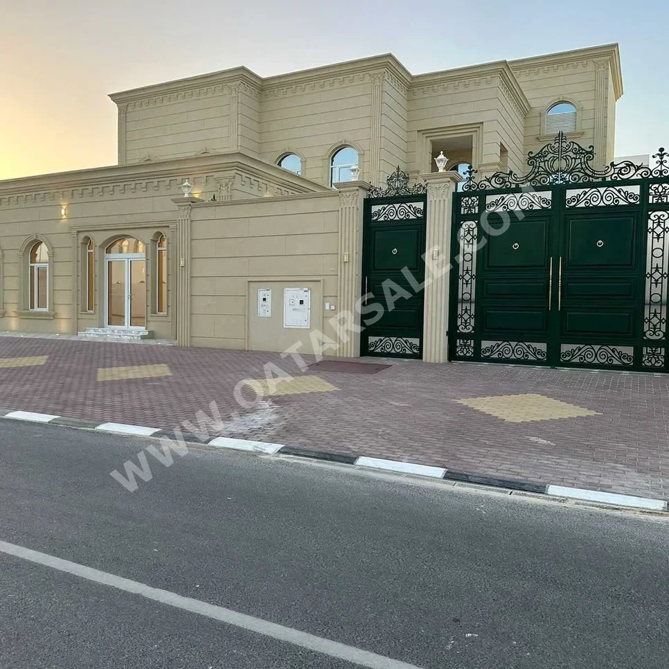 Family Residential  - Not Furnished  - Al Rayyan  - Al Themaid  - 8 Bedrooms