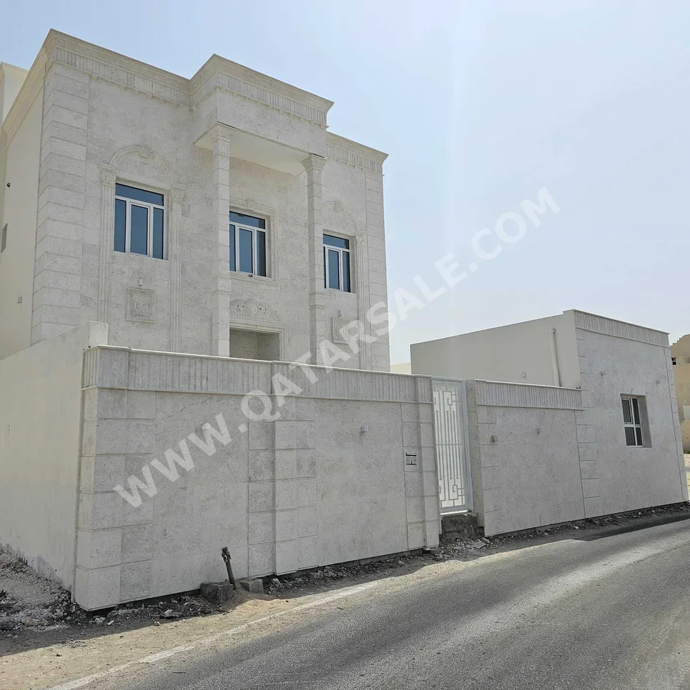 Family Residential  - Not Furnished  - Umm Salal  - Umm Salal Ali  - 8 Bedrooms