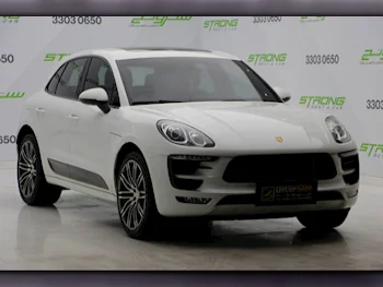 Porsche  Macan  S  2015  Automatic  66,000 Km  6 Cylinder  Four Wheel Drive (4WD)  SUV  White