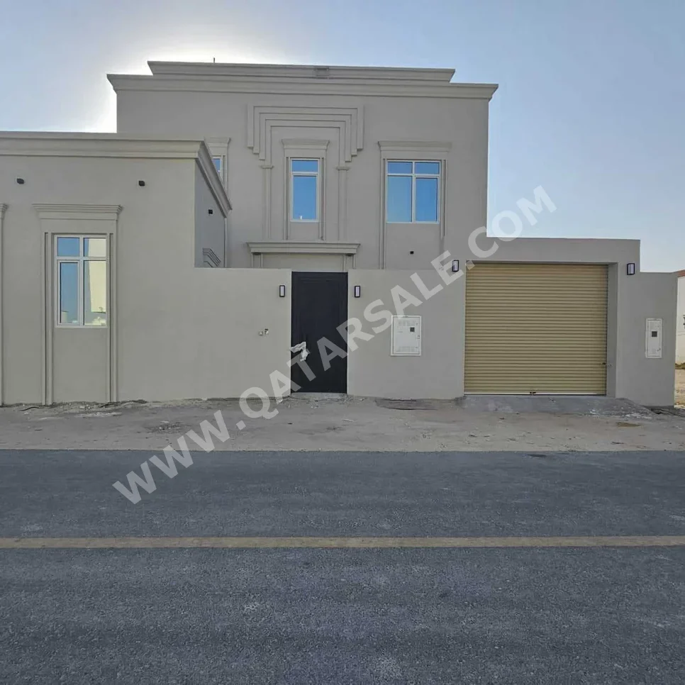 Family Residential  - Not Furnished  - Al Daayen  - Umm Qarn  - 7 Bedrooms