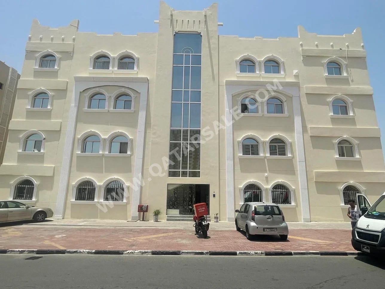 Buildings, Towers & Compounds - Family Residential  - Doha  - Madinat Khalifa South  For Sale