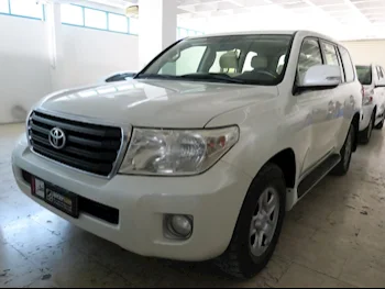 Toyota  Land Cruiser  G  2015  Automatic  192,000 Km  6 Cylinder  Four Wheel Drive (4WD)  SUV  White