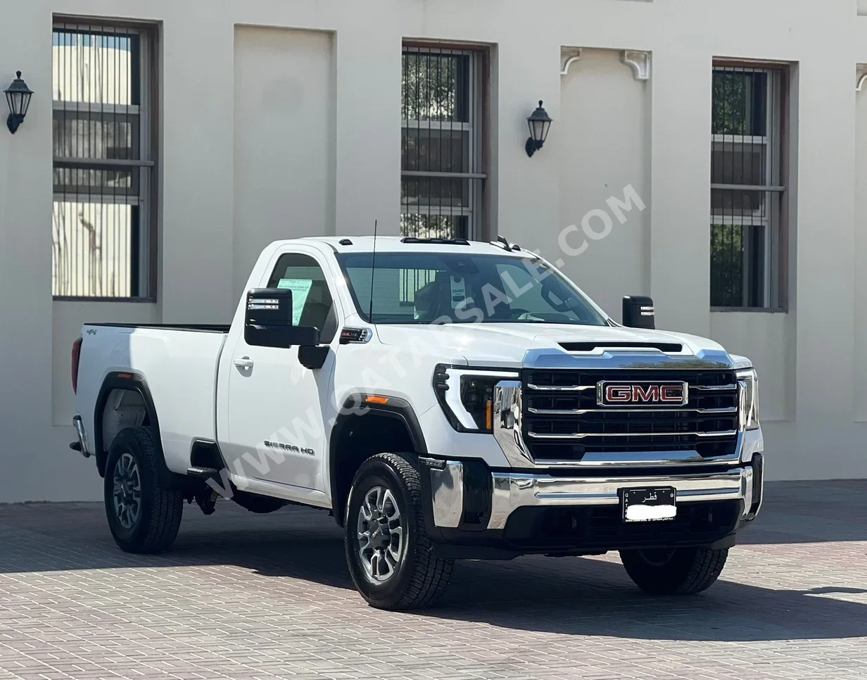 GMC  Sierra  2500 HD  2024  Automatic  0 Km  8 Cylinder  Four Wheel Drive (4WD)  Pick Up  White  With Warranty