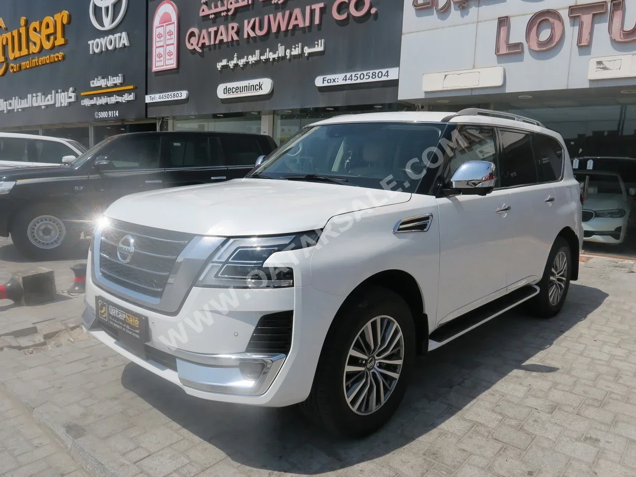 Nissan  Patrol  Platinum  2021  Automatic  80,000 Km  6 Cylinder  Four Wheel Drive (4WD)  SUV  White