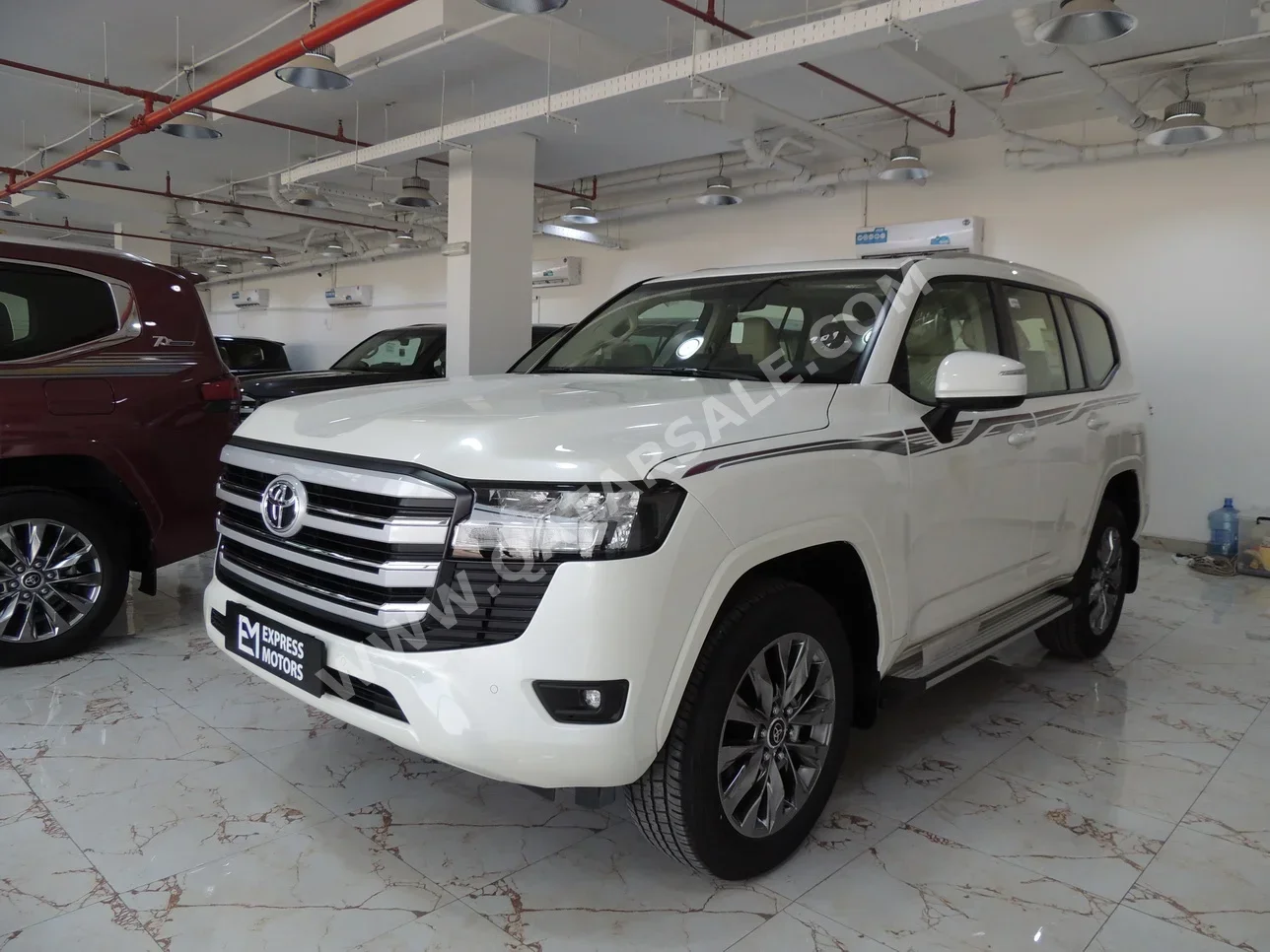 Toyota  Land Cruiser  GXR  2024  Automatic  0 Km  6 Cylinder  Four Wheel Drive (4WD)  SUV  White  With Warranty