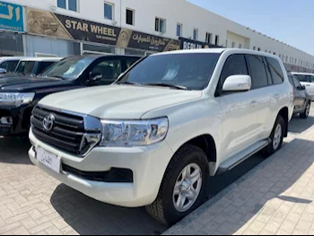 Toyota  Land Cruiser  GX  2021  Automatic  124,000 Km  6 Cylinder  Four Wheel Drive (4WD)  SUV  White