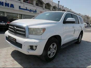 Toyota  Sequoia  2016  Automatic  277,000 Km  8 Cylinder  Four Wheel Drive (4WD)  SUV  White