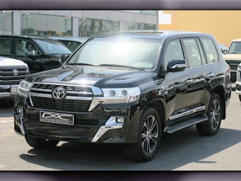 Toyota  Land Cruiser  VXR  2021  Automatic  108,000 Km  8 Cylinder  Four Wheel Drive (4WD)  SUV  Black