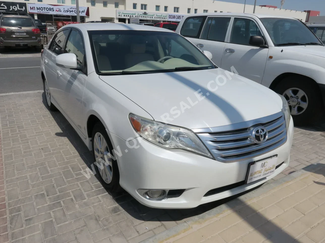 Toyota  Avalon  XL  2011  Automatic  311,000 Km  6 Cylinder  Rear Wheel Drive (RWD)  Sedan  White