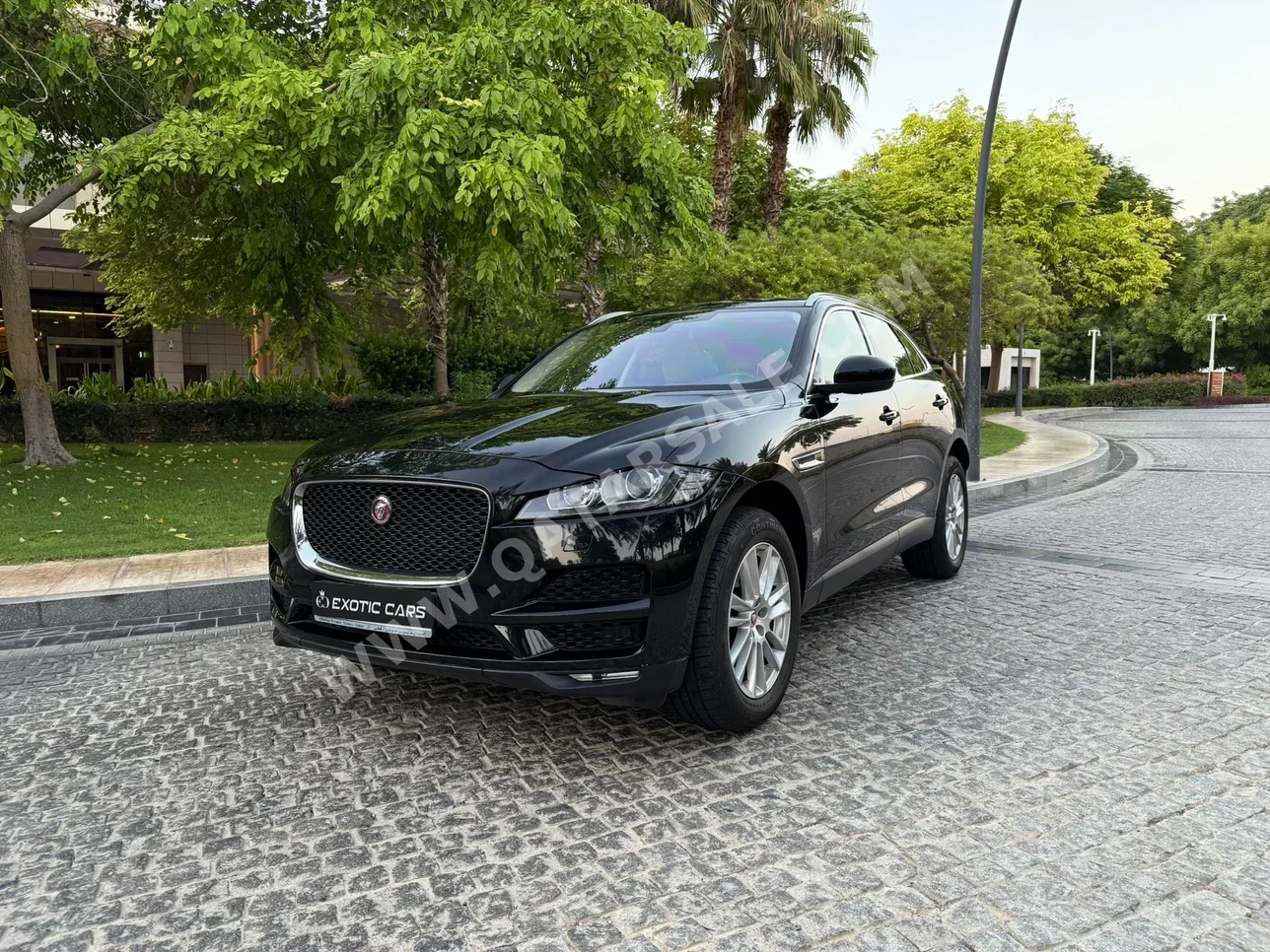 Jaguar  F-Pace  2018  Automatic  57,000 Km  6 Cylinder  Four Wheel Drive (4WD)  SUV  Black