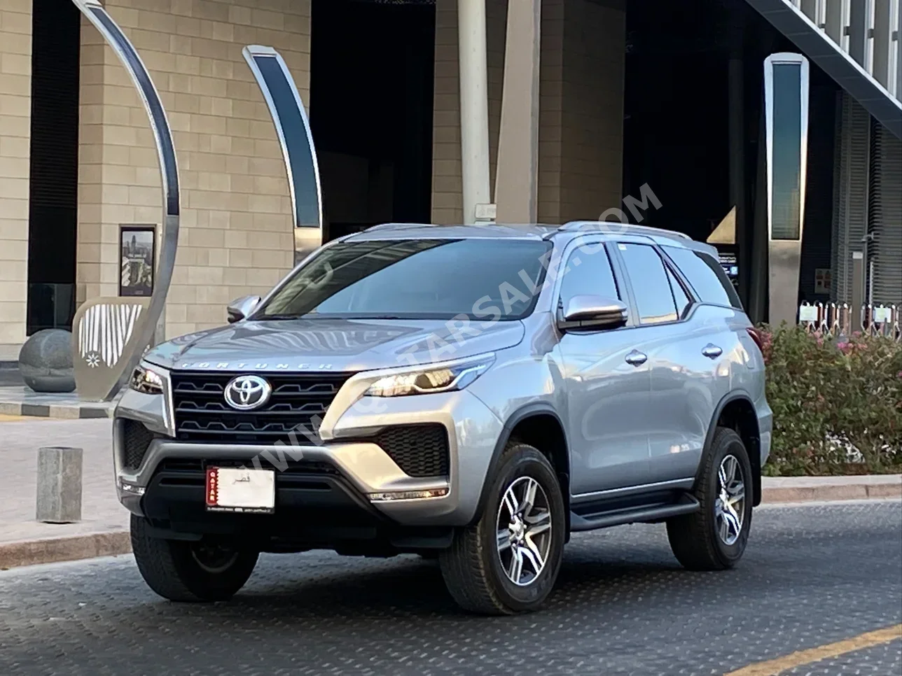 Toyota  Fortuner  SR5  2024  Automatic  12,000 Km  4 Cylinder  Four Wheel Drive (4WD)  SUV  Silver  With Warranty