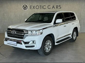 Toyota  Land Cruiser  GXR  2020  Automatic  151,000 Km  8 Cylinder  Four Wheel Drive (4WD)  SUV  White