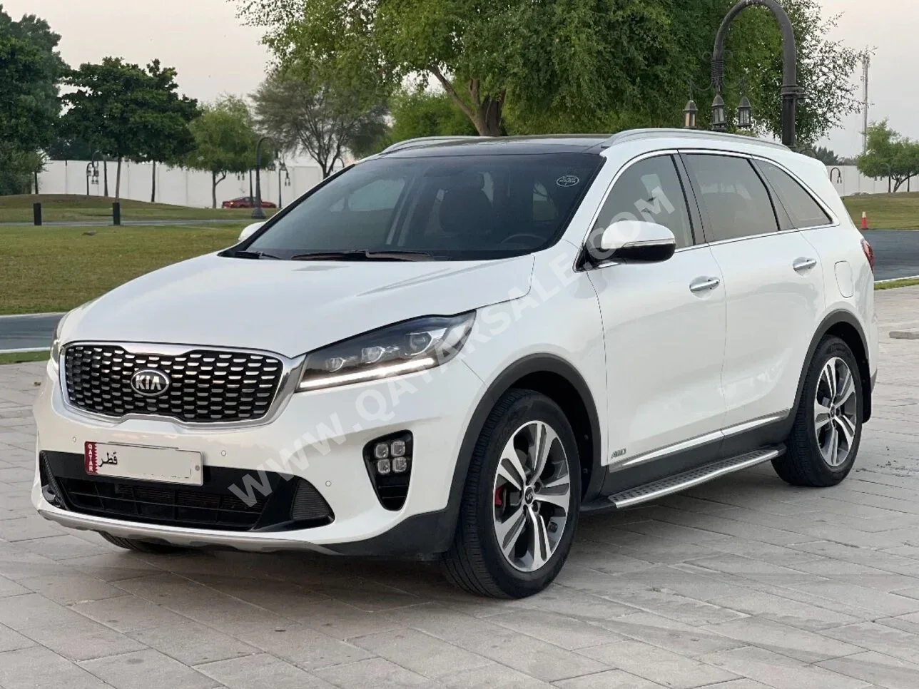 Kia  Sorento  3.5  2020  Automatic  47٬000 Km  6 Cylinder  Four Wheel Drive (4WD)  SUV  Pearl