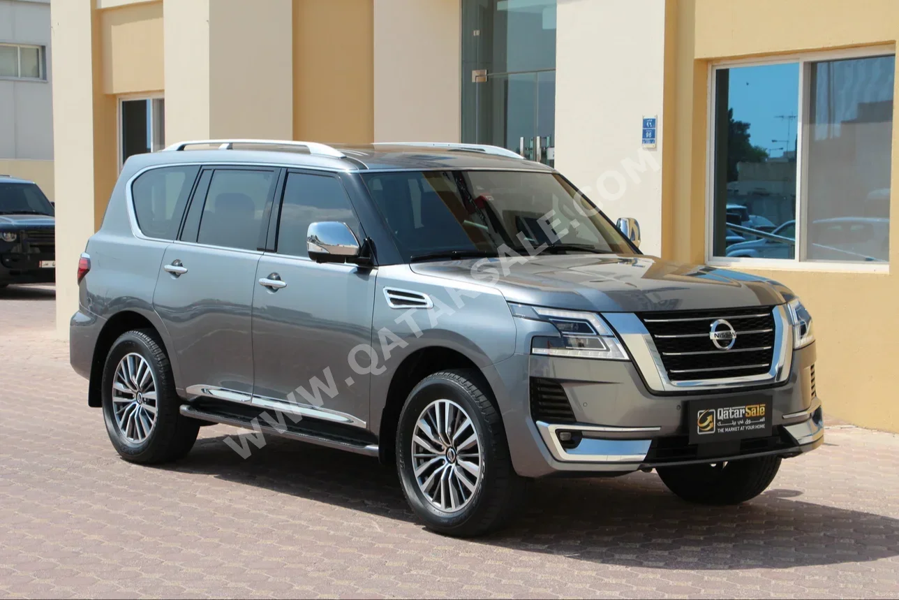 Nissan  Patrol  Platinum  2020  Automatic  141,000 Km  6 Cylinder  Four Wheel Drive (4WD)  SUV  Gray