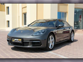 Porsche  Panamera  4S  2017  Automatic  83,000 Km  8 Cylinder  Rear Wheel Drive (RWD)  Sedan  Gray  With Warranty