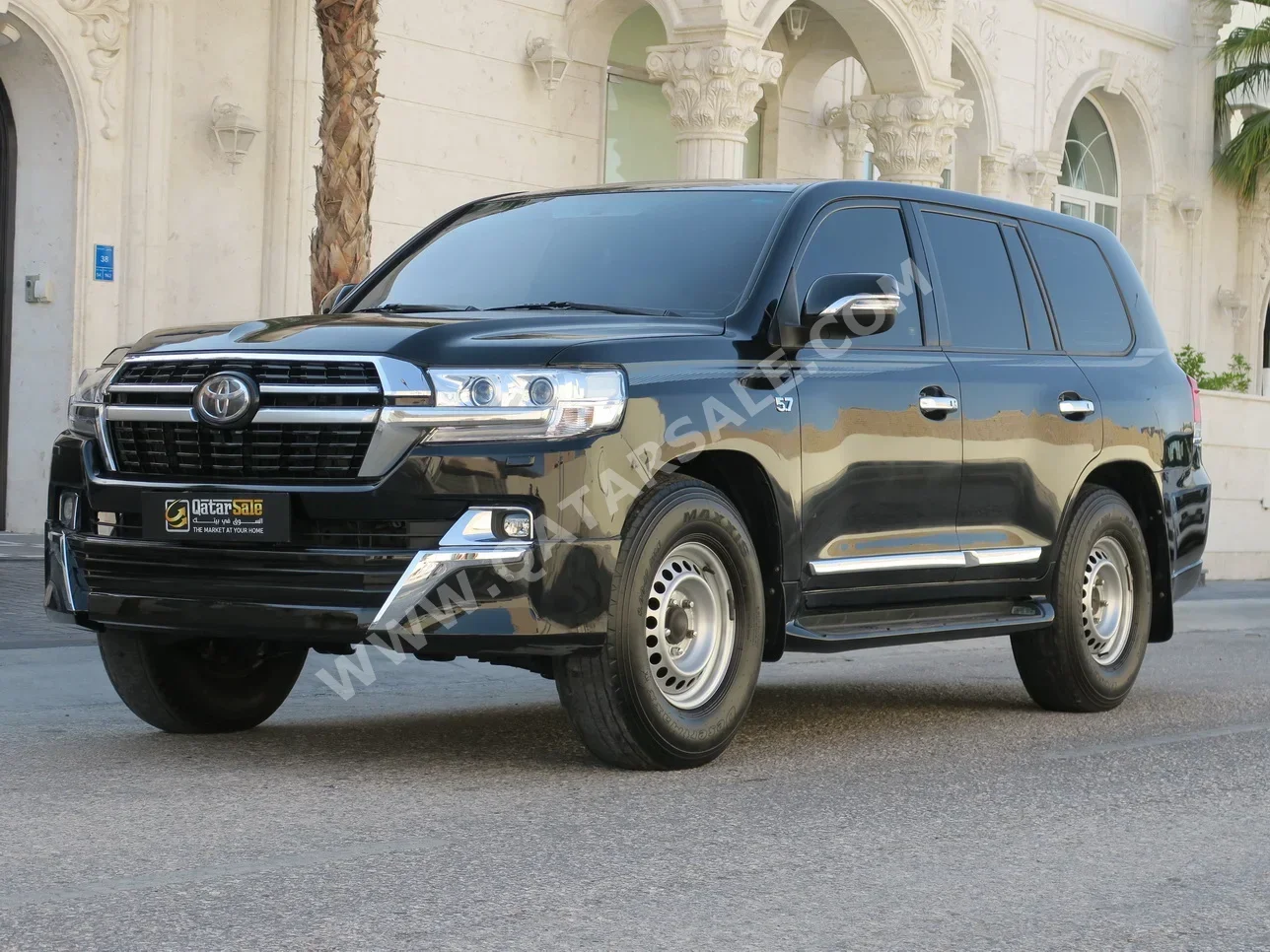 Toyota  Land Cruiser  VXR  2009  Automatic  420,000 Km  8 Cylinder  Four Wheel Drive (4WD)  SUV  Black