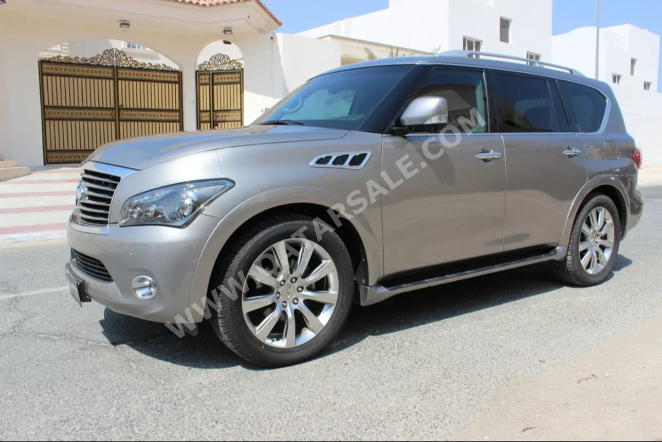 Infiniti  QX  56  2012  Automatic  228,000 Km  8 Cylinder  Four Wheel Drive (4WD)  SUV  Gray