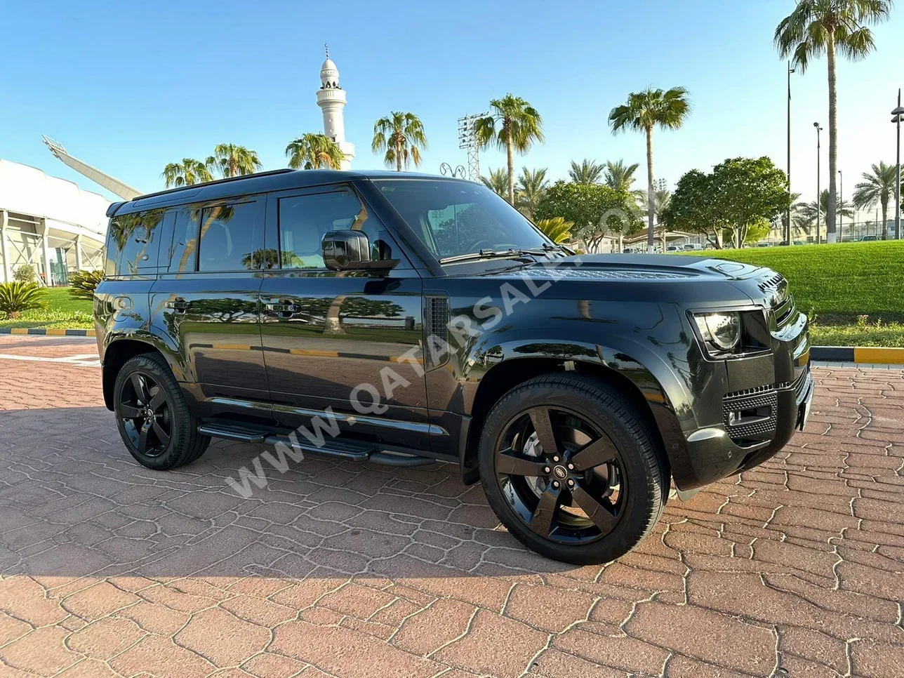 Land Rover  Defender  110 HSE  2023  Automatic  28,000 Km  6 Cylinder  Four Wheel Drive (4WD)  SUV  Black  With Warranty